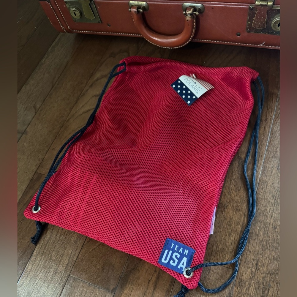 United Airlines TEAM USA Olympic Polaris - Red Amenity Backpack. Contents incl